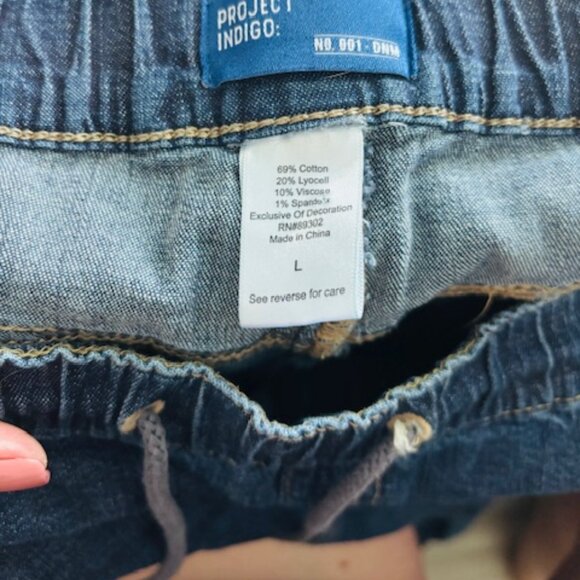 Stylish Indigo Boyfriend Jeans for Women - Picture 7 of 8